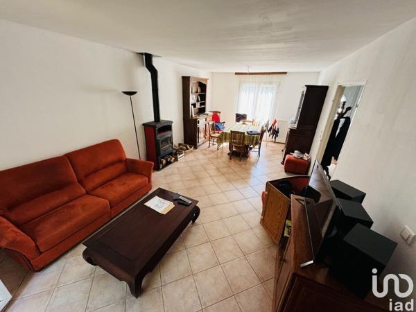 Maison 5 pièces de 90 m² à Pont-Sainte-Maxence (60700)