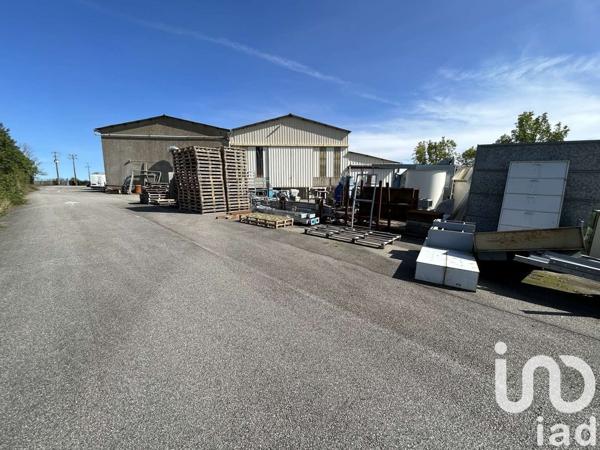 Maison 10 pièces de 1 370 m² à Saint-Lin (79420)