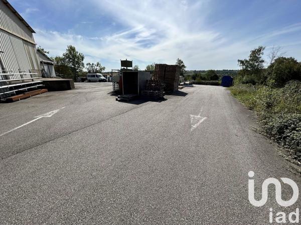 Maison 10 pièces de 1 370 m² à Saint-Lin (79420)