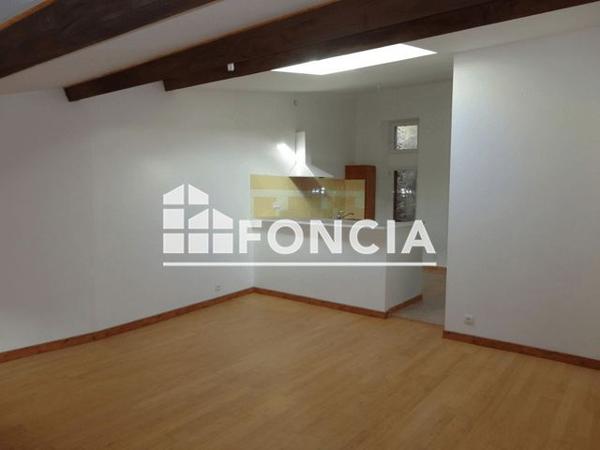 Location Appartement 2 pièces 48.7 m² - 3 PLACE MALLET Bagnols Sur Ceze 30200