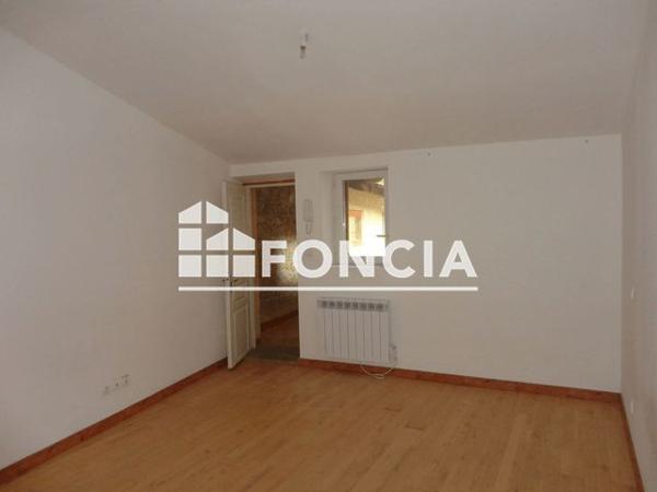 Location Appartement 2 pièces 48.7 m² - 3 PLACE MALLET Bagnols Sur Ceze 30200