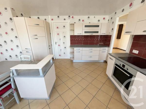 Maison à vendre  7 pièces - 140 m 2   GUISE  - 02