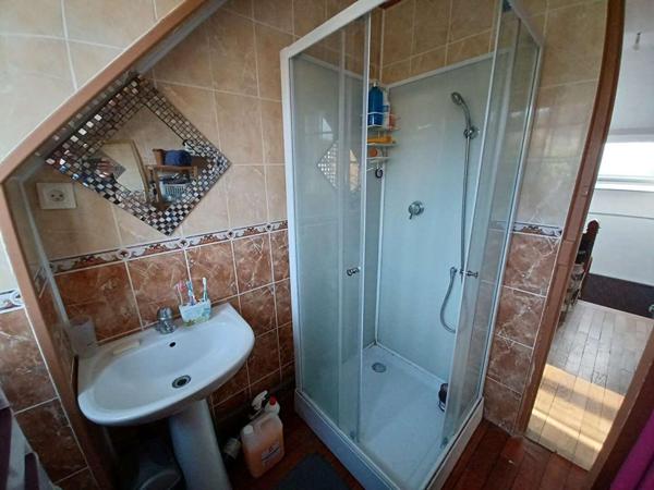 L'Aigle Maison  6 pièce(s) 115 m2 avec 5 chambres  // A SAISIR