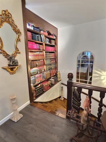 Maison de ville de 328 m²