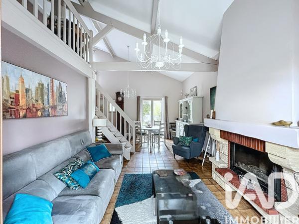 Maison à vendre 6 pièces 121 m² Villenave-d'Ornon