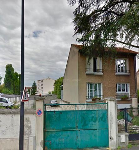 PARKING / BOX - VITRY