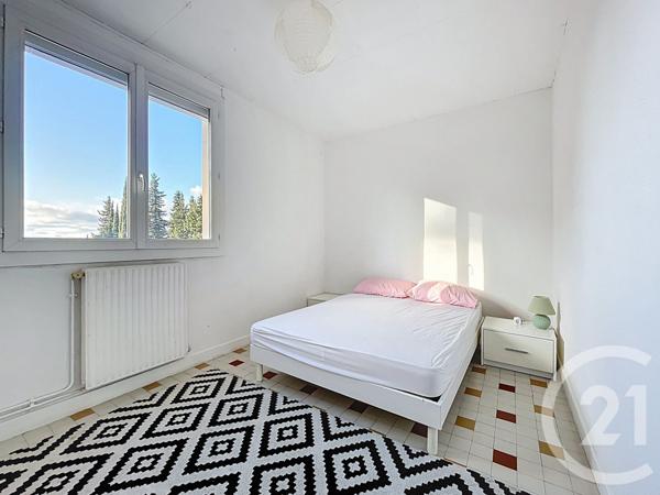 Appartement F4 à vendre  4 pièces - 63,72 m2 BAGNOLS SUR CEZE - 30