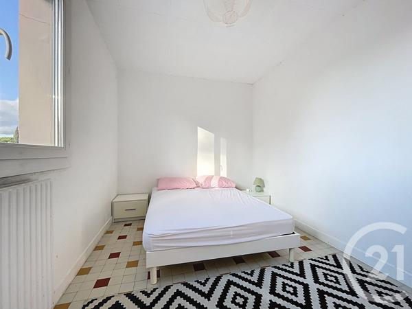 Appartement F4 à vendre  4 pièces - 63,72 m2 BAGNOLS SUR CEZE - 30