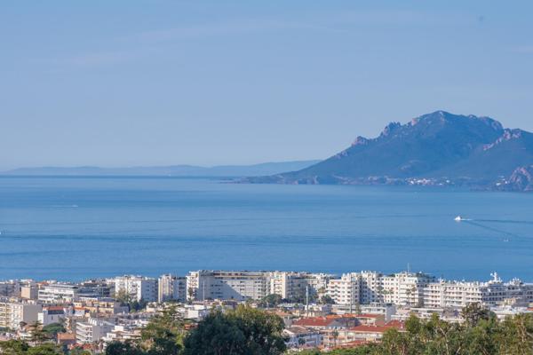 Appartement F3 à vendre  3 pièces - 83,65 m2 CANNES - 06