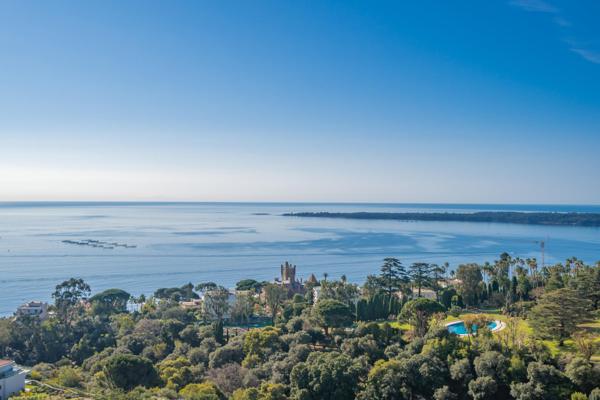 Appartement F3 à vendre  3 pièces - 83,65 m2 CANNES - 06