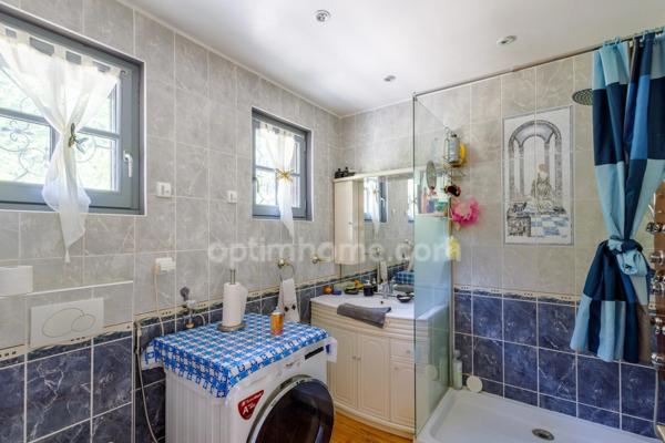 Proximité de Pont Audemer - Maison de caractère - Plain pied - 98 m2 - 2 chambres - Terrain 1 ha - Dépendances - Double garage - Atelier de 70 m2