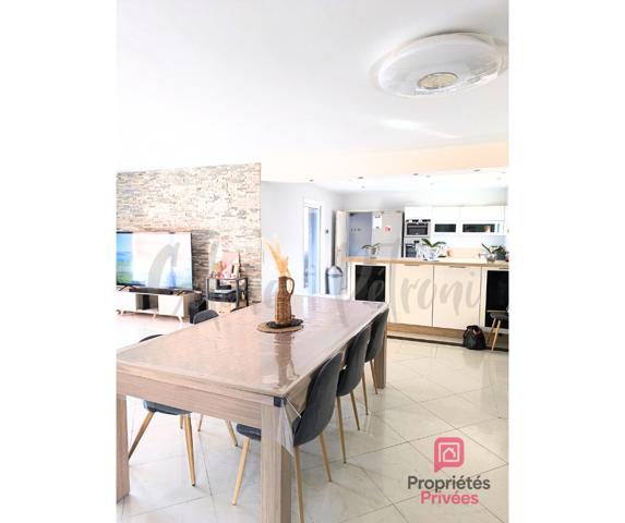 Maison Roquebrune Sur Argens 5 pièce(s) 154 m2