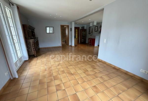 Maison familiale spacieuse au cœur de Lourdes