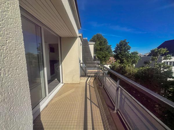 Studio Adamville 30m² avec terrasse dans copropriété de standing