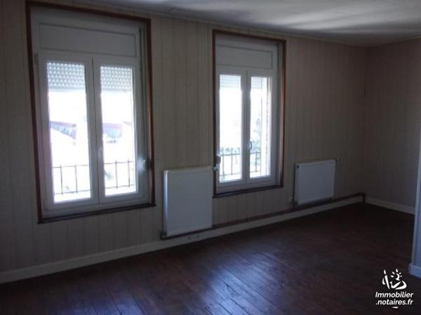 UNE MAISON A USAGE D'HABITATION