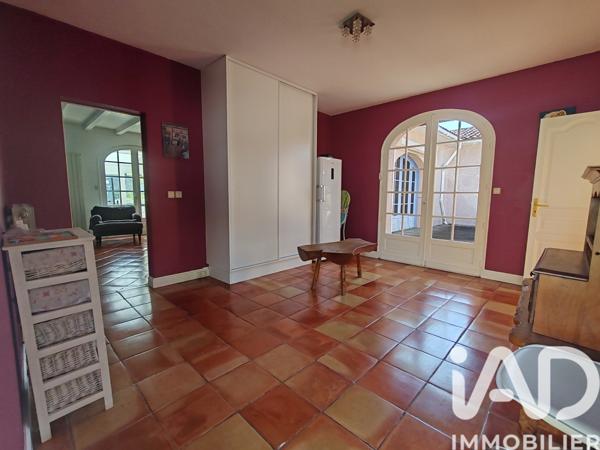Maison à vendre 6 pièces 207 m² Créon