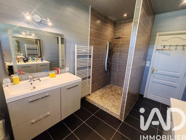 Maison à vendre 6 pièces 207 m² Créon