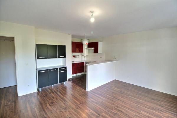 MASSY - quartier VILMORIN Appartement Massy 2 pièce(s) 44.88 m2 avec balcon et parking