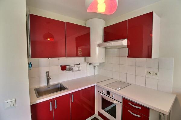 MASSY - quartier VILMORIN Appartement Massy 2 pièce(s) 44.88 m2 avec balcon et parking