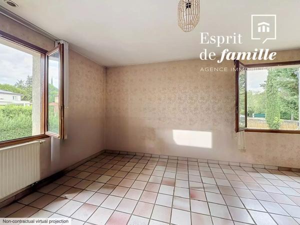 Collonges au Mont d'Or.  Maison avec piscine sur un terrain d'environ 1 500 m²