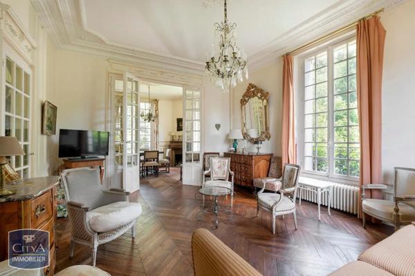 Maison à vendre 9 pièces 213m²