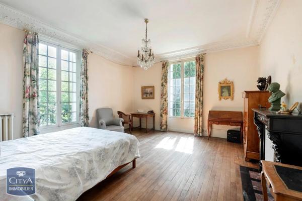 Maison à vendre 9 pièces 213m²