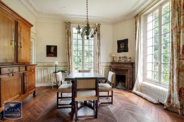 Maison à vendre 9 pièces 213m²