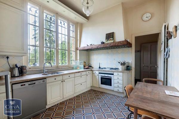 Maison à vendre 9 pièces 213m²