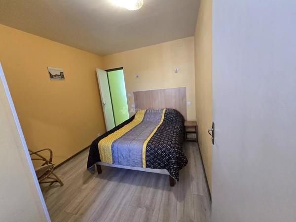 Vente                                                      Immeuble
                        
                                                            à Bourbonne-les-Bains