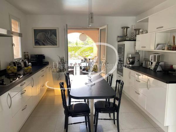 Vente immobilière : Maison à Nice , quartier Fabron 6 pièces 214 m² 1 280 000 €- Diffusion Immobilière.