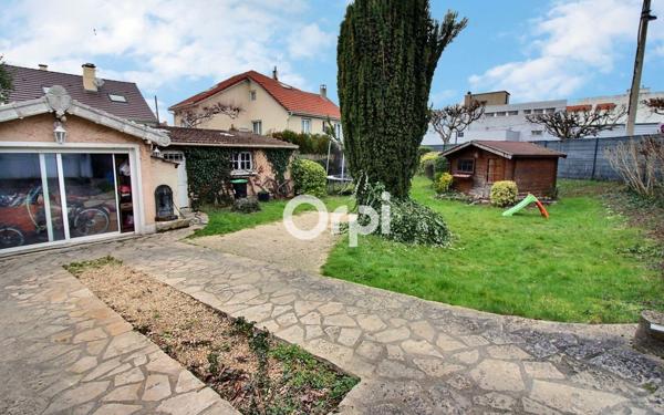 Maison à vendre    6 pièces • 105 m2 Viry-Châtillon