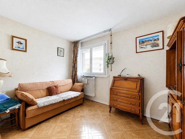 Appartement F3 à vendre  3 pièces - 70,67 m 2   VANDOEUVRE LES NANCY  - 54