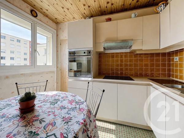 Appartement F3 à vendre  3 pièces - 70,67 m 2   VANDOEUVRE LES NANCY  - 54