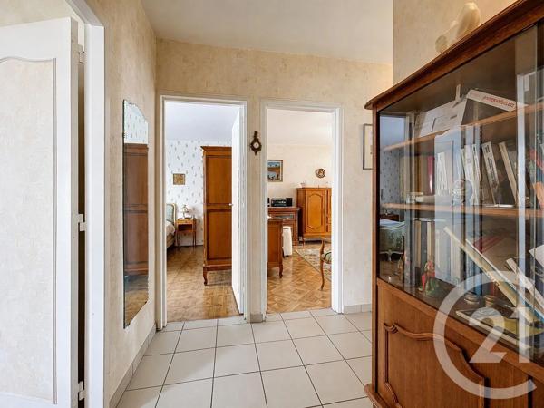 Appartement F3 à vendre  3 pièces - 70,67 m 2   VANDOEUVRE LES NANCY  - 54