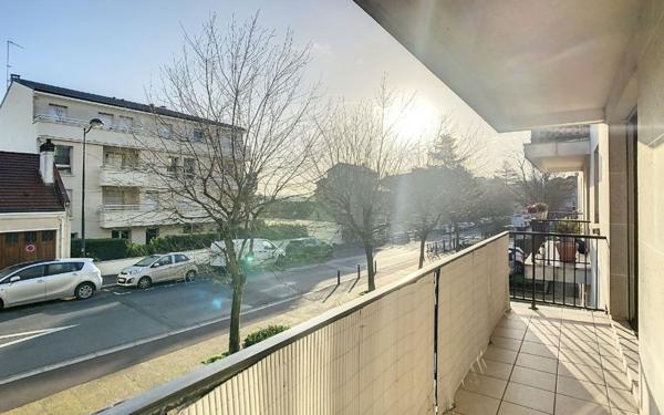 Appartement à louer    4 pièces •  Joinville-le-Pont