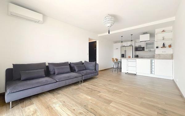 Appartement à vendre    2 pièces • 42 m2 Villeneuve-Loubet