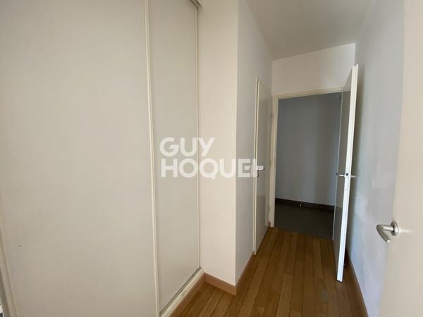 A LOUER - REIMS SECTEUR FAC DE LETTRES FRAIS D'AGENCE OFFERTS.