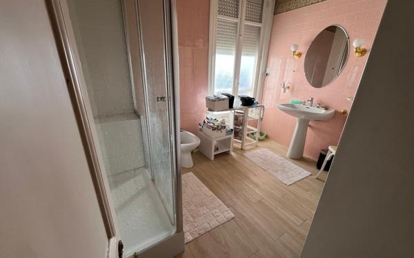 Maison à vendre    5 pièces •  La Rochelle