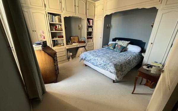 Maison à vendre    5 pièces •  La Rochelle