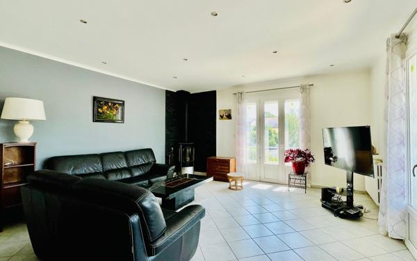 Maison à vendre    6 pièces •  Angoulins