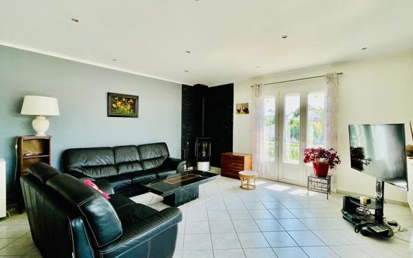 Maison à vendre    6 pièces •  Angoulins