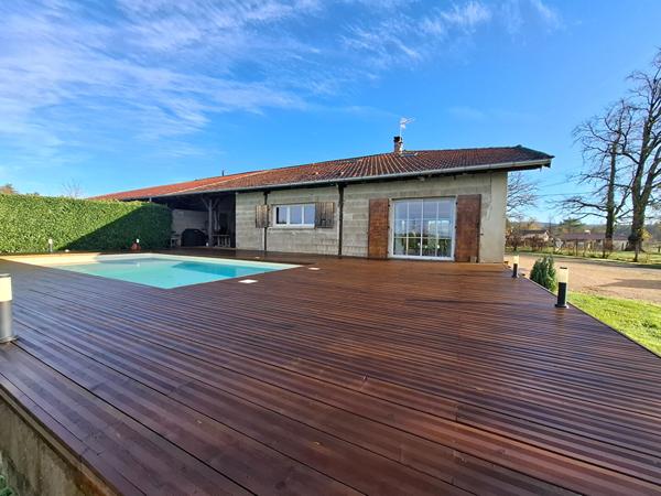 Fermette Val Revermont 5 pièce(s) 219 m2