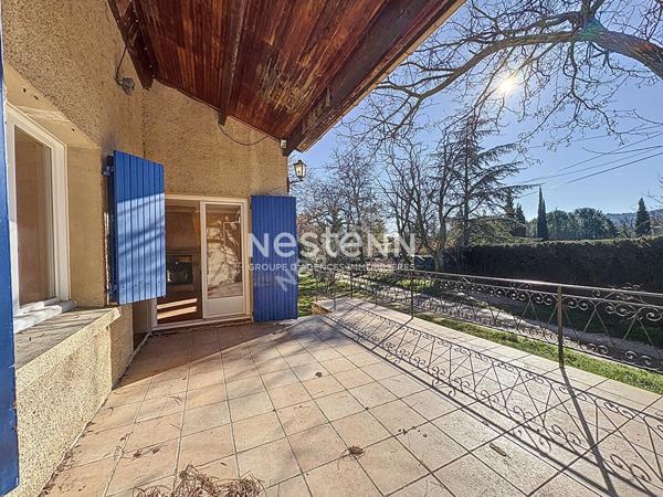 Maison Cucuron 5 pièce(s) 96 m2 sur 2450 m²