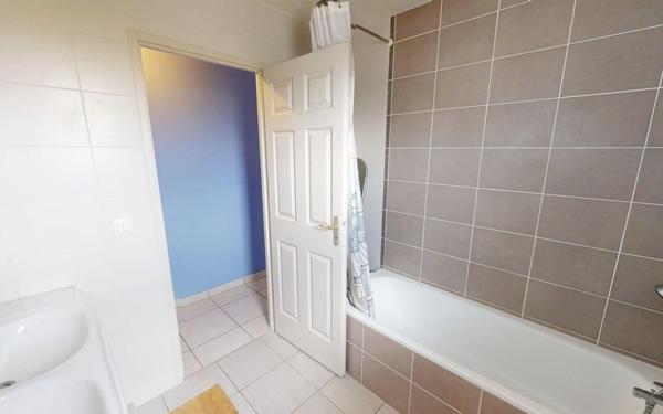 Maison à vendre    4 pièces • 110 m2 Jassans-Riottier