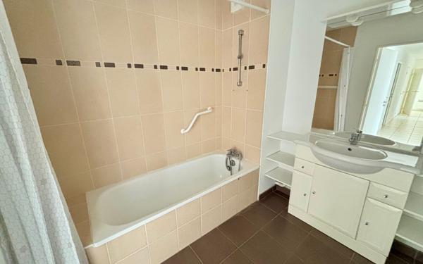 Appartement à louer    4 pièces • 103,36 m2 Bayonne