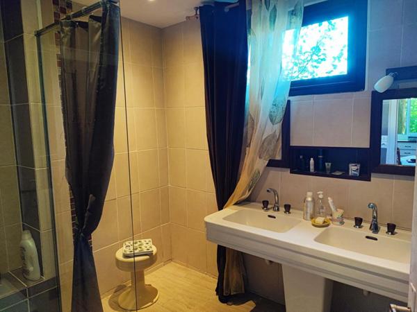 LOUDEAC - Ensemble immobilier - Maison - Entrepôt