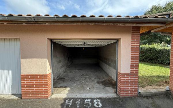 Stationnement à louer    Toulouse