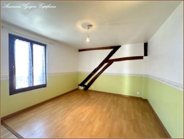 Maison de village, 214 m², 5 chambres, sejour de 100 m².