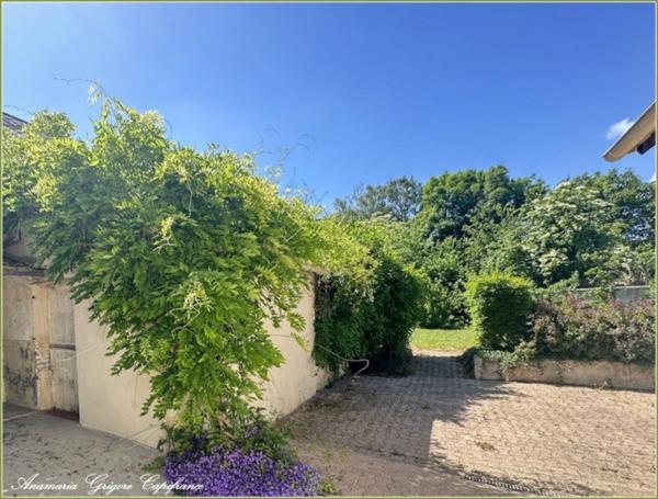 Maison de village, 214 m², 5 chambres, sejour de 100 m².