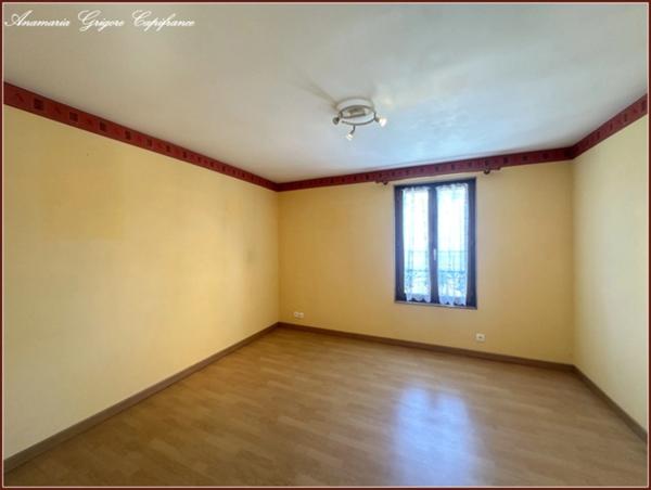 Maison de village, 214 m², 5 chambres, sejour de 100 m².